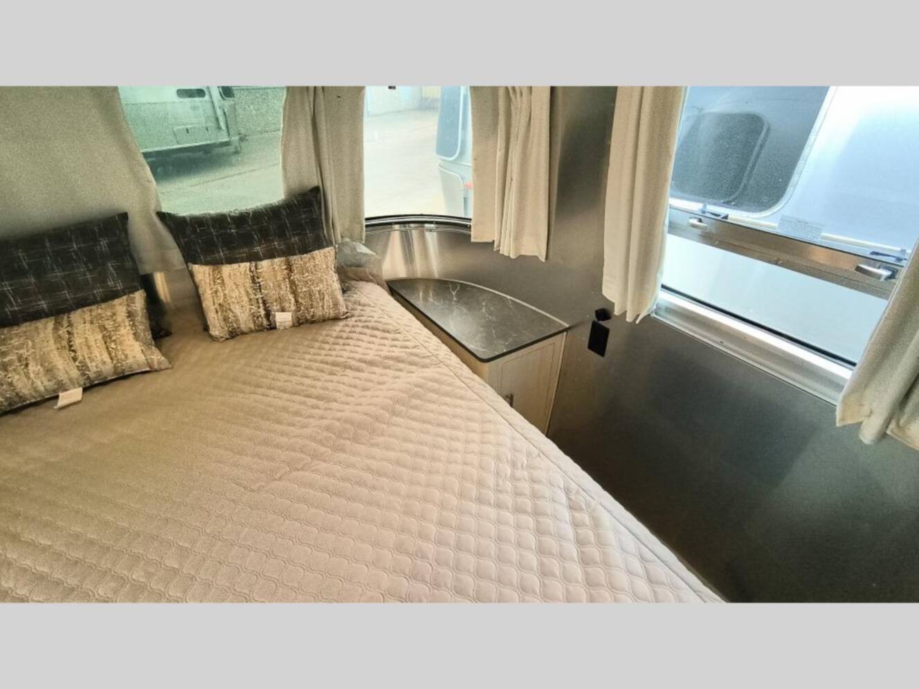 A photo of this 2026 Airstream Flying Cloud 30FB Bunk
