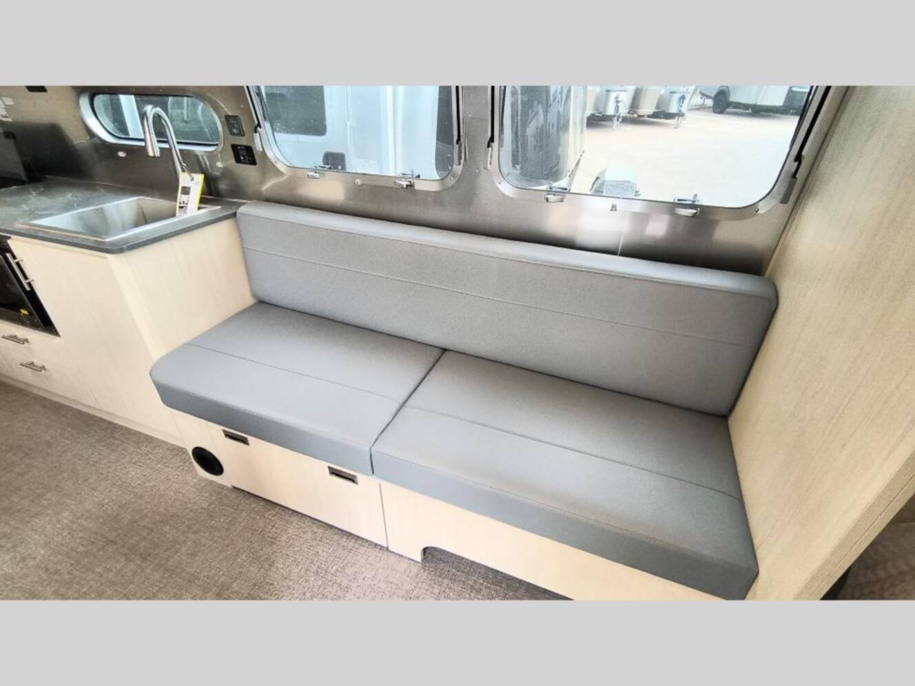 A photo of this 2026 Airstream Flying Cloud 30FB Bunk