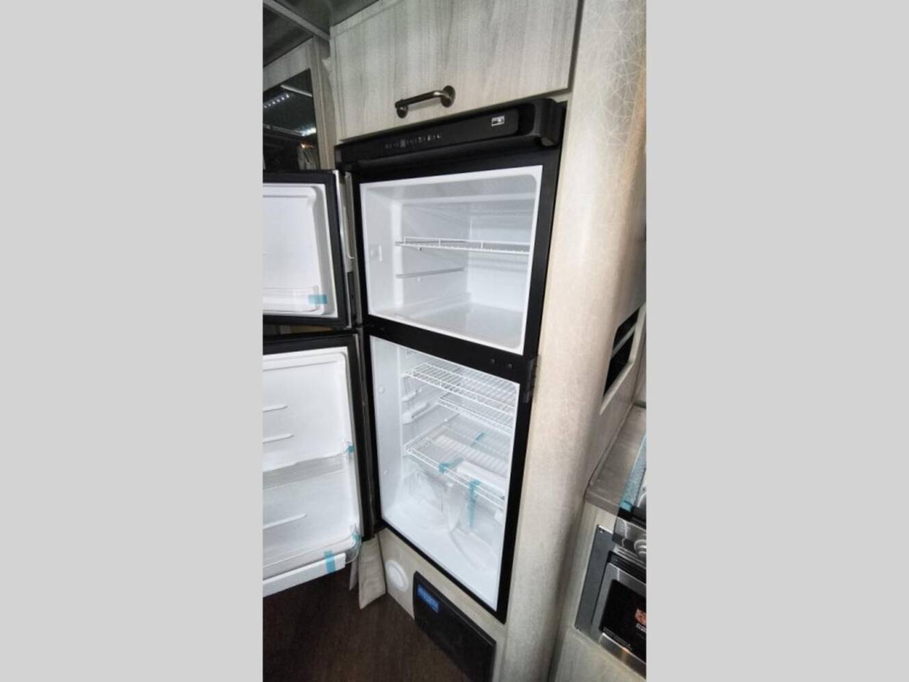 A photo of this 2026 Airstream International 28RB