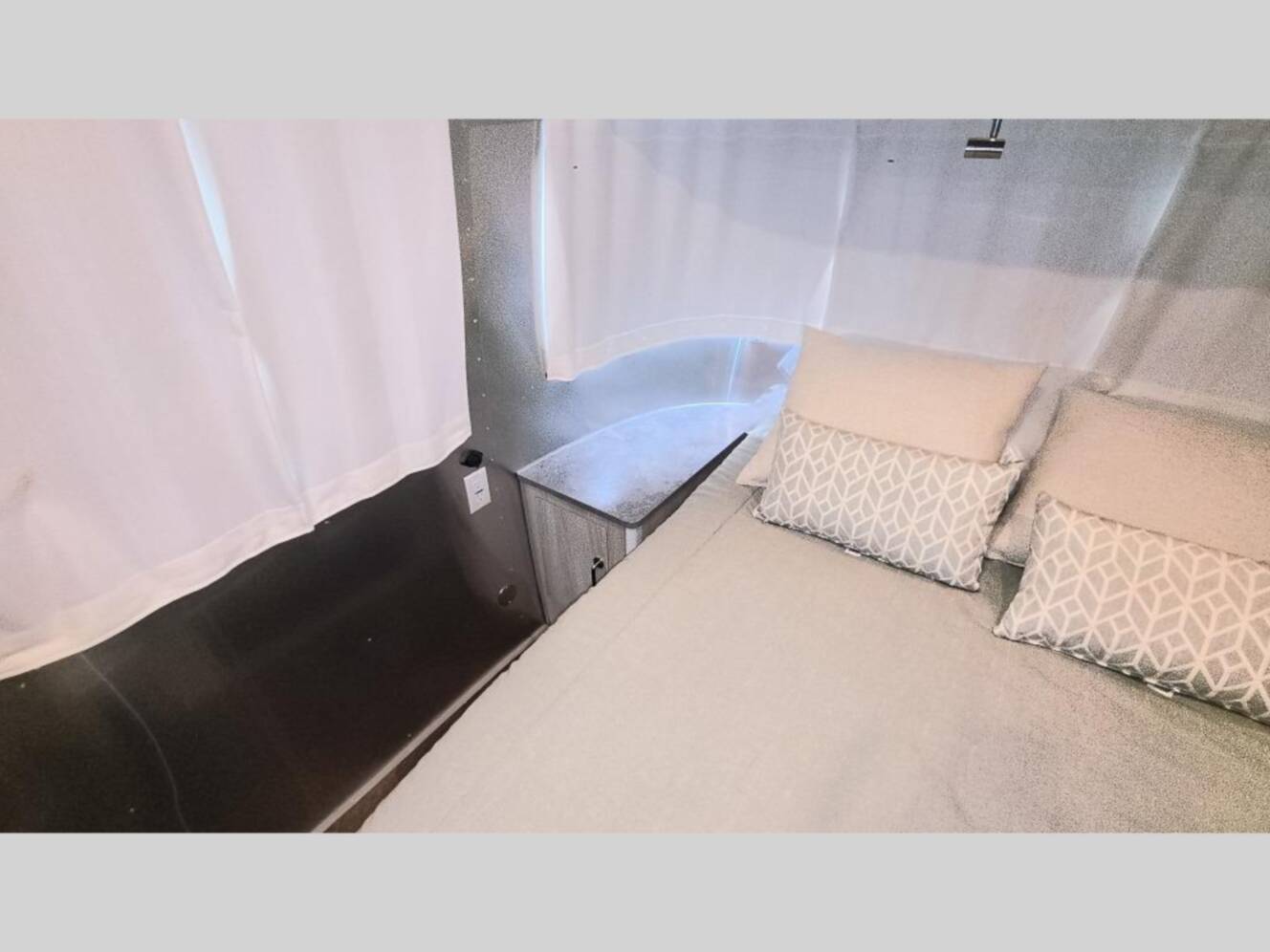 A photo of this 2026 Airstream International 28RB