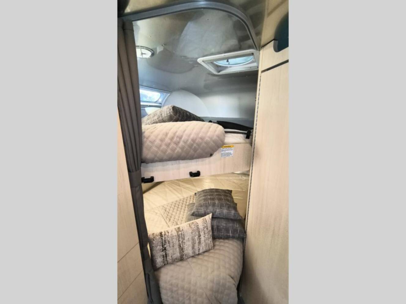 A photo of this 2026 Airstream Flying Cloud 30FB Bunk