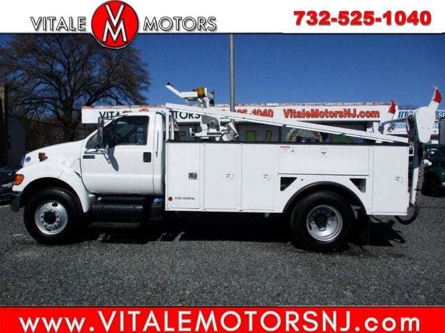 2011 FORD F750 in South Amboy, NJ