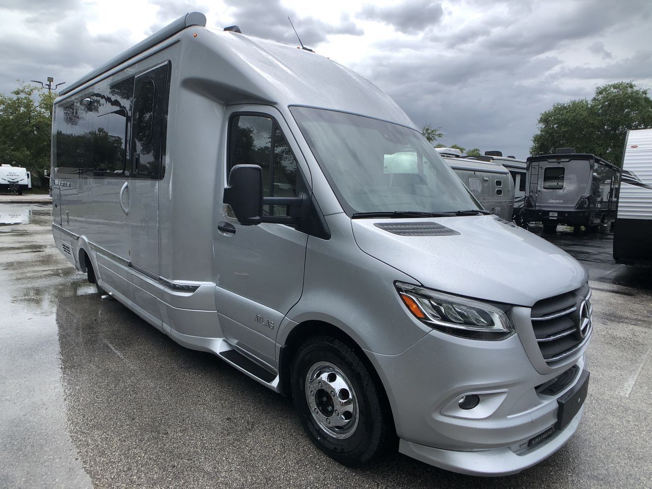 2026 Airstream Atlas Murphy Suite Tommy Bahama MURPHY SUITE TOMMY BAHAMA EDITION in woodford VA