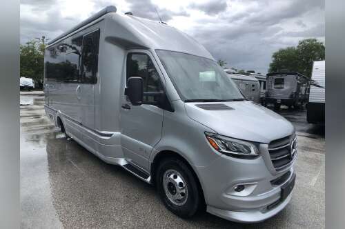 2026 Airstream Atlas Murphy Suite Tommy Bahama MURPHY SUITE TOMMY BAHAMA EDITION in woodford VA