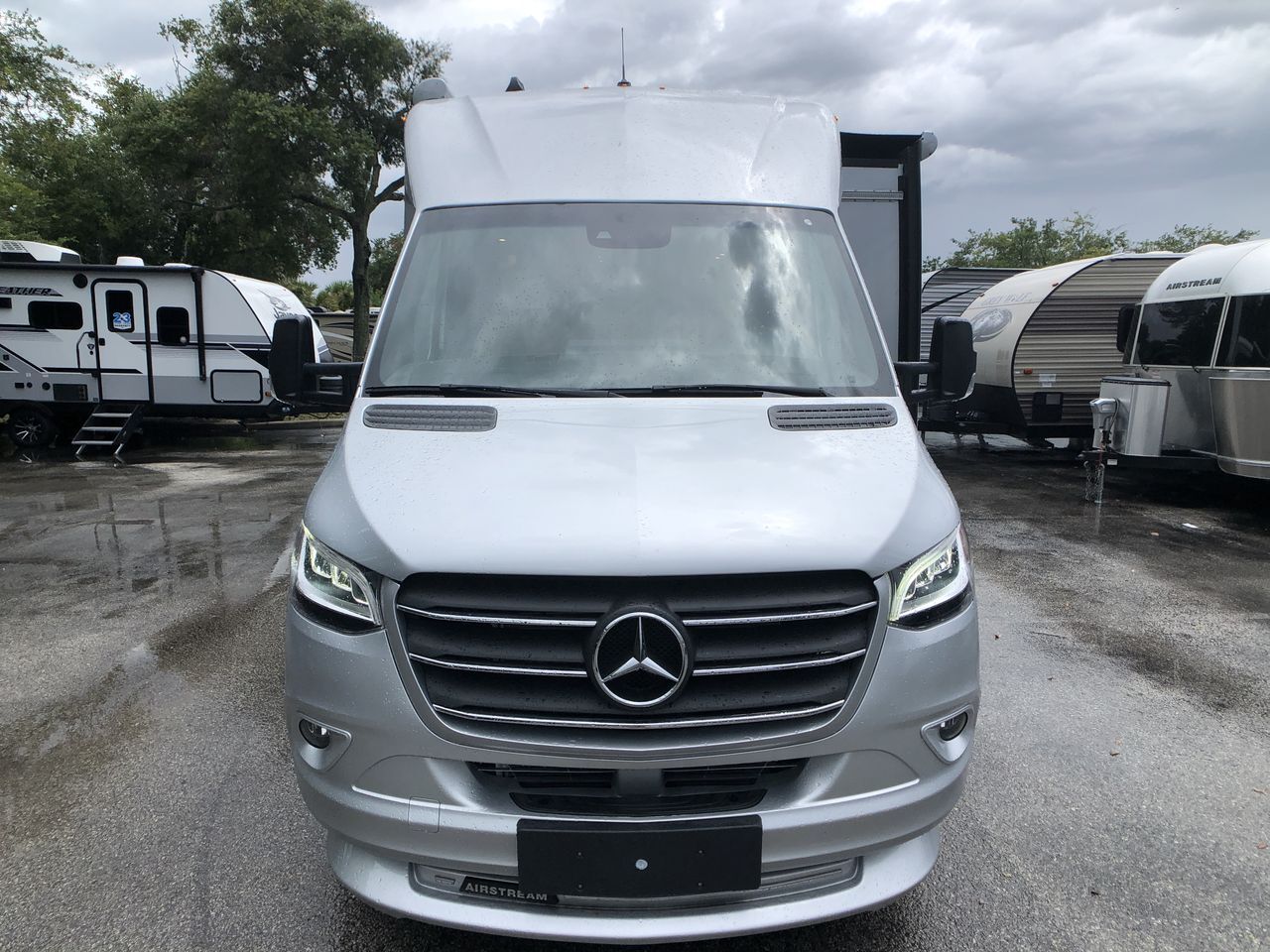 2026 Airstream Atlas Murphy Suite Tommy Bahama MURPHY SUITE TOMMY BAHAMA EDITION in woodford VA