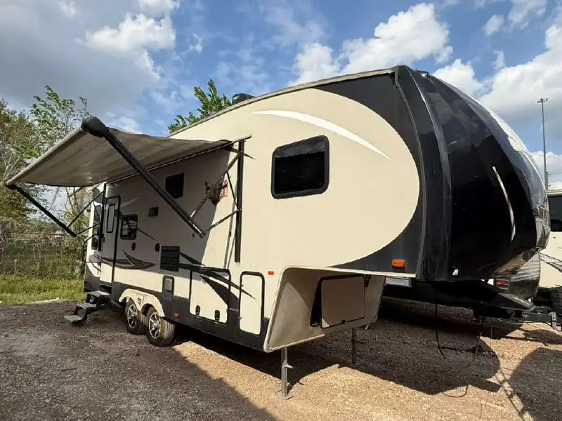 2017 FOREST RIVER SABRE 25RL