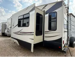 2017 FOREST RIVER SABRE 25RL