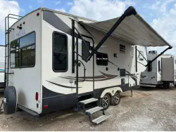 2017 FOREST RIVER SABRE 25RL