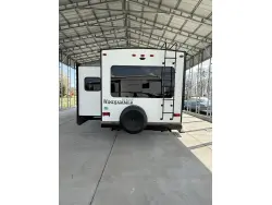 2018 FOREST RIVER ROCKWOOD WINDJAMMER 2715VS