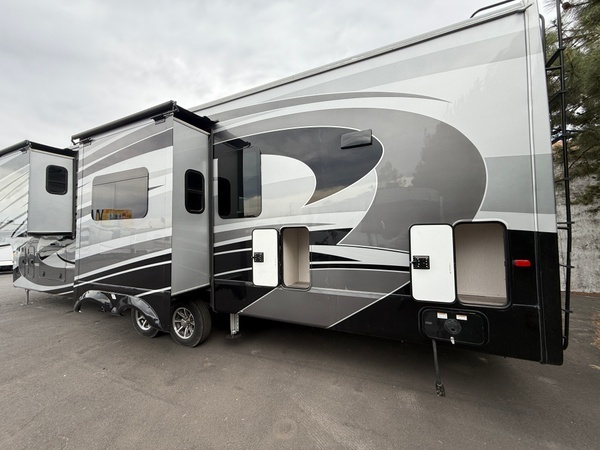 2022 Forest River RIVERSTONE LEGACY 39RKFB RV