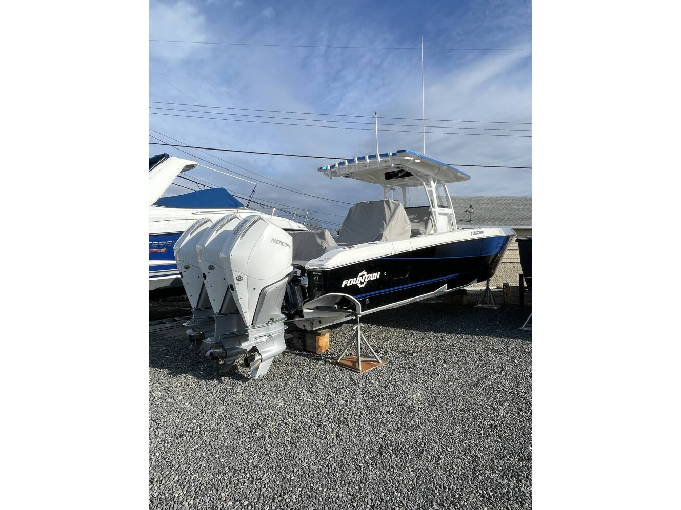 A photo of this 2021 Fountain 34 CC LS