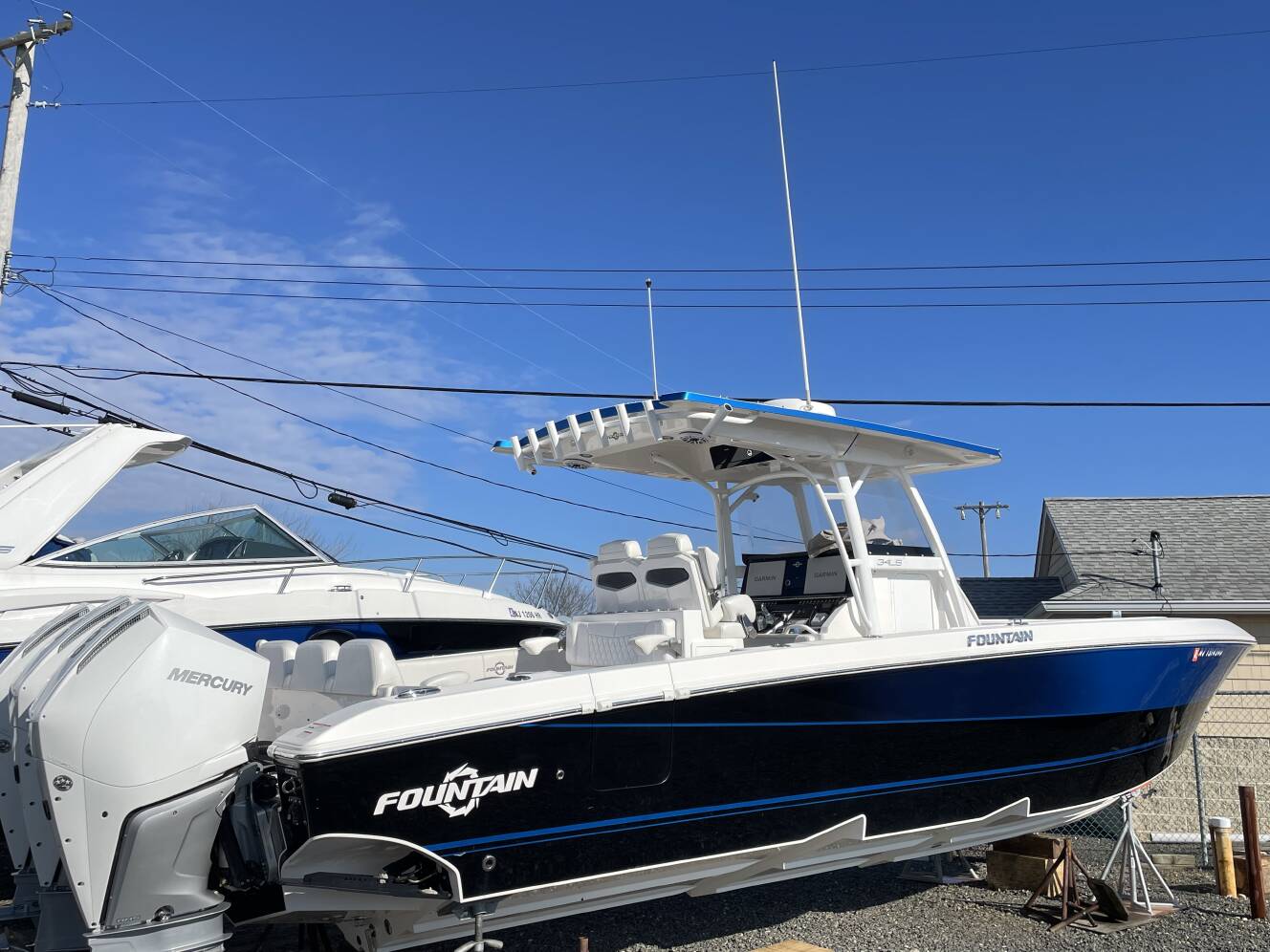 A photo of this 2021 Fountain 34 CC LS