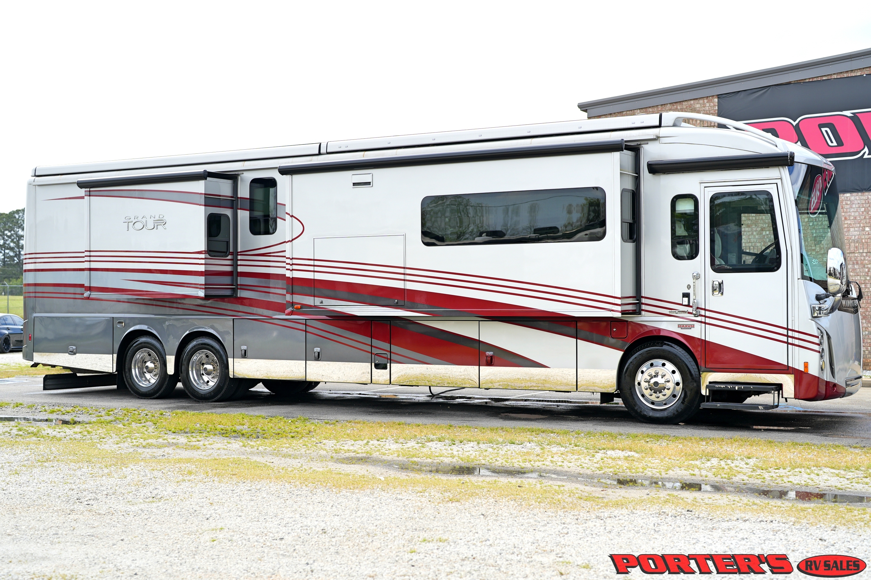 2016 Winnebago GRAND TOUR 42QL in williamston SC