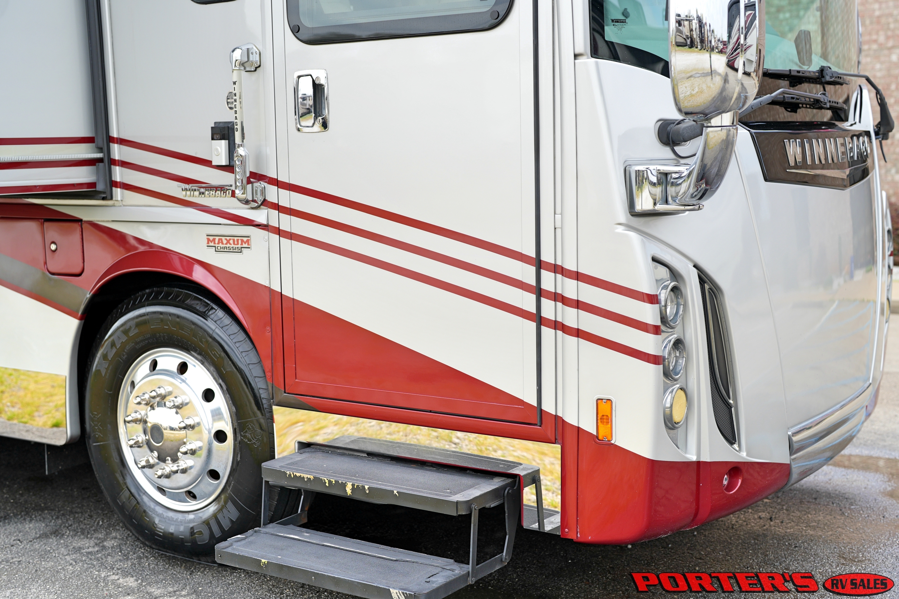 2016 Winnebago GRAND TOUR 42QL in williamston SC