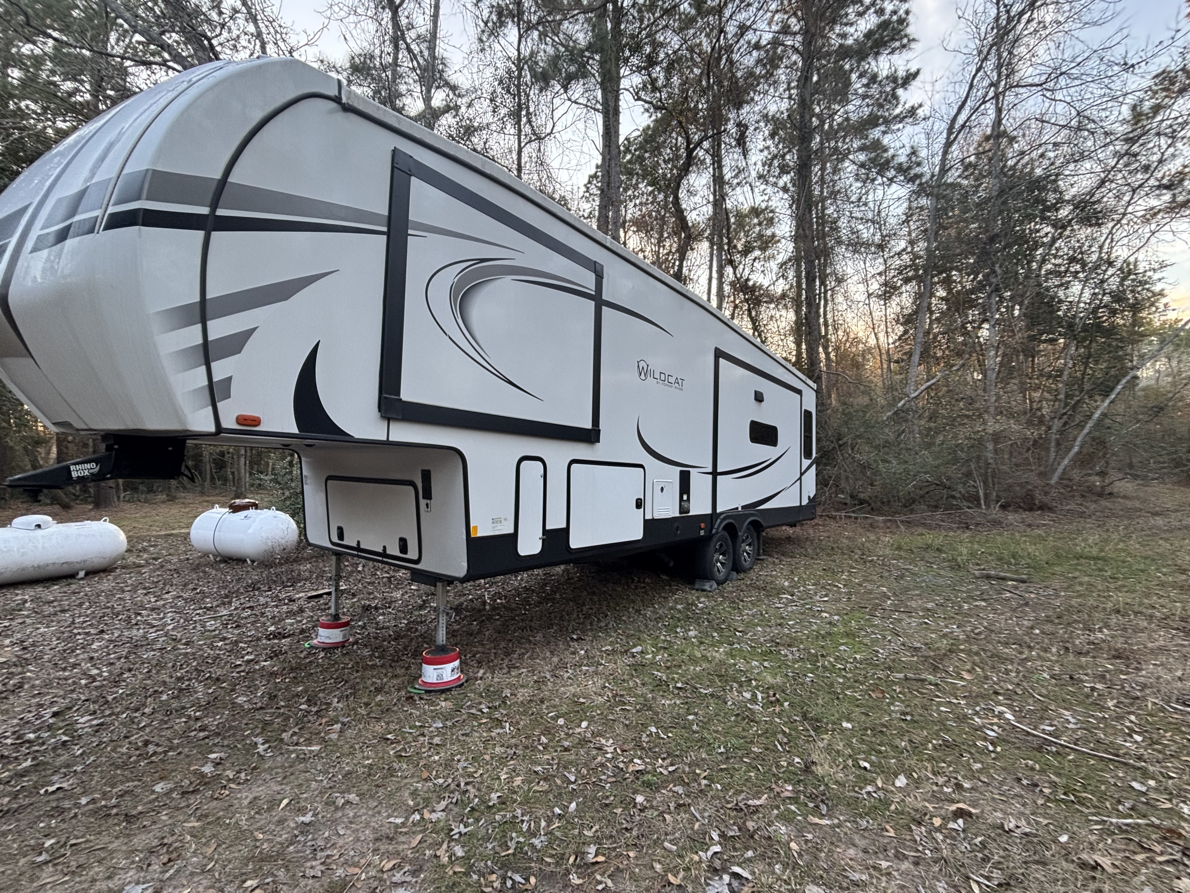 2023 Forest River WILDCAT 290RL in new caney TX