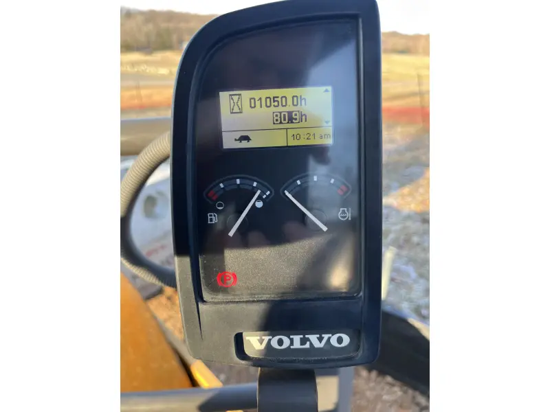 2016 VOLVO SD75B