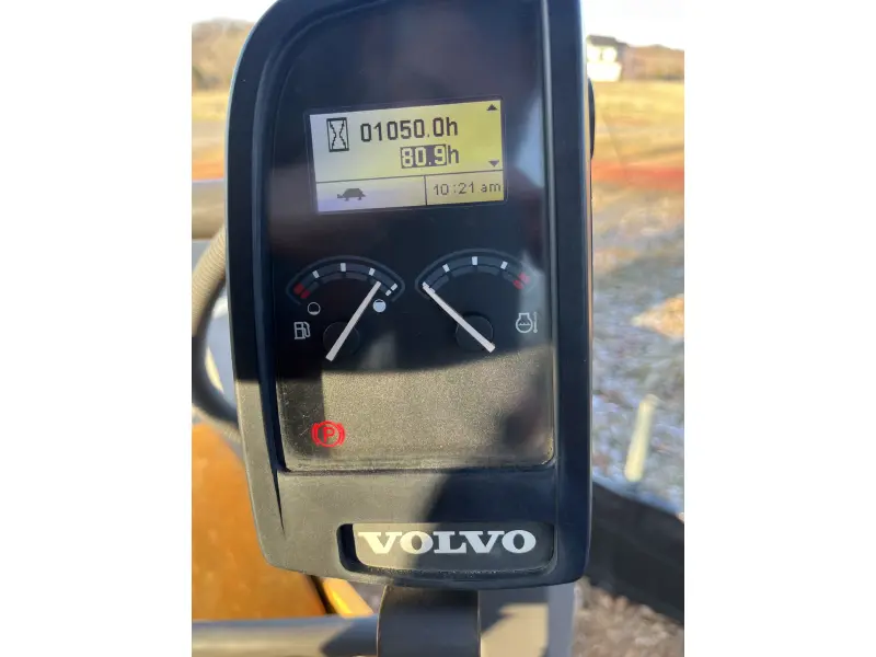 2016 VOLVO SD75B