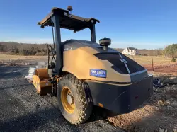 2016 VOLVO SD75B