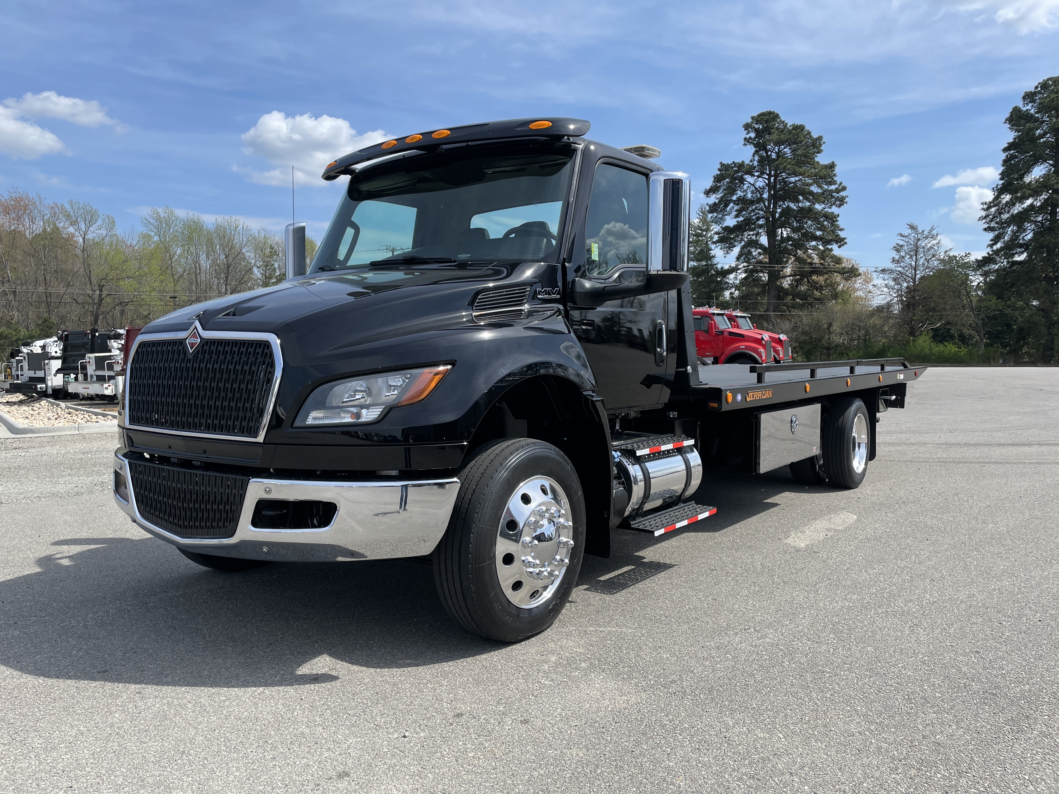 2023 INTERNATIONAL MV in Chatham, VA