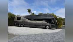 2005 Prevost H3-45 DOUBLE SLIDE RV