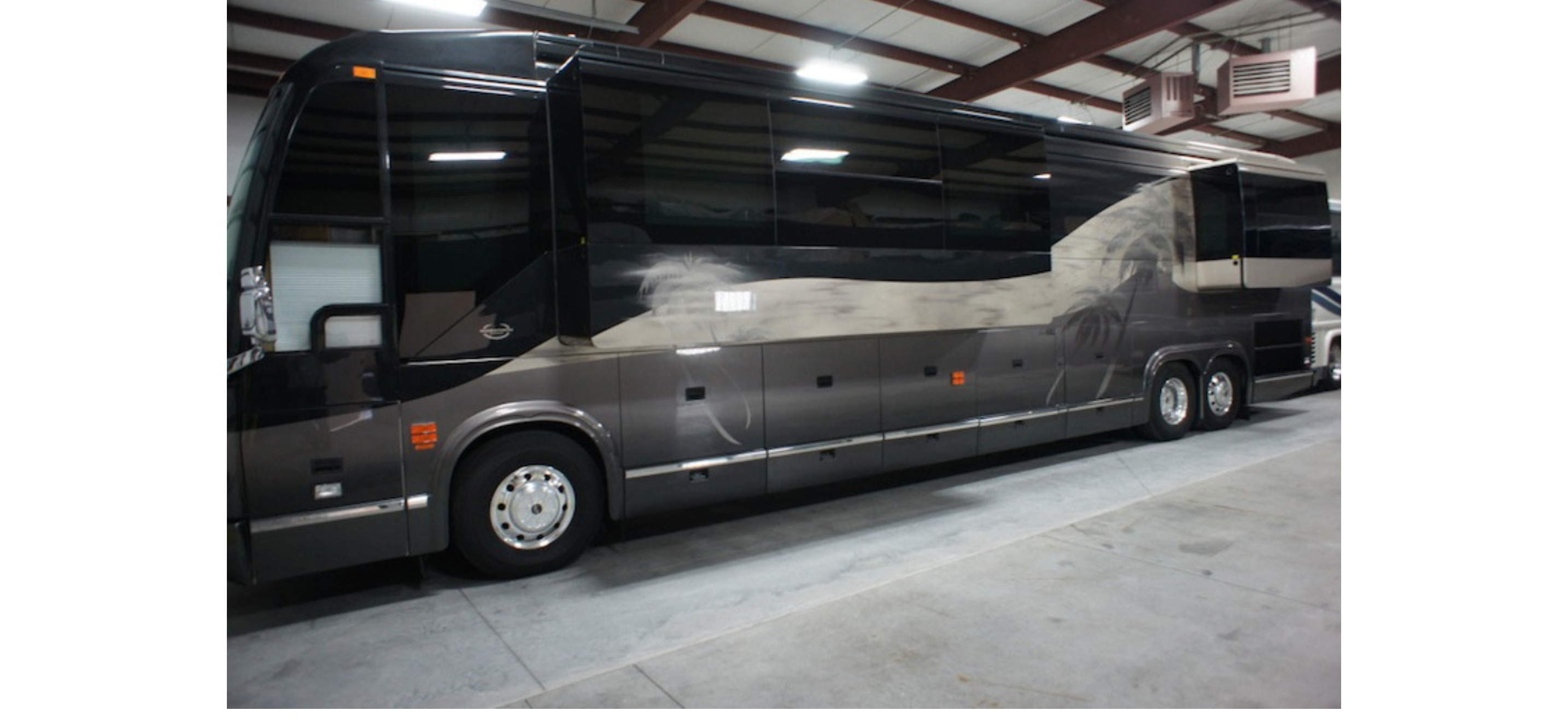 2005 Prevost H3-45 DOUBLE SLIDE in brownsburg IN