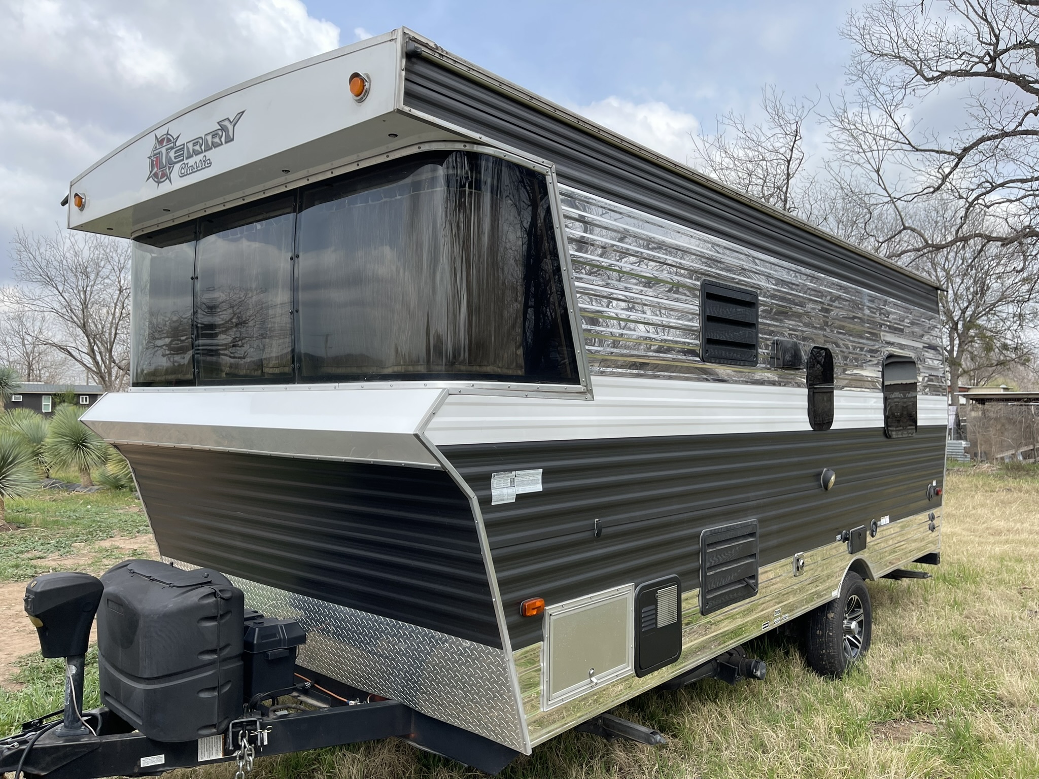 2018 Heartland Terry Classic V21 in austin TX