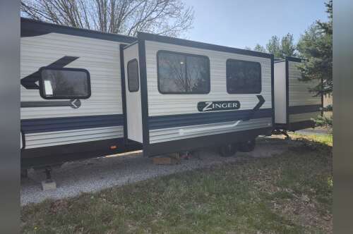 2020 Crossroads ZINGER 328SB in lawson MO