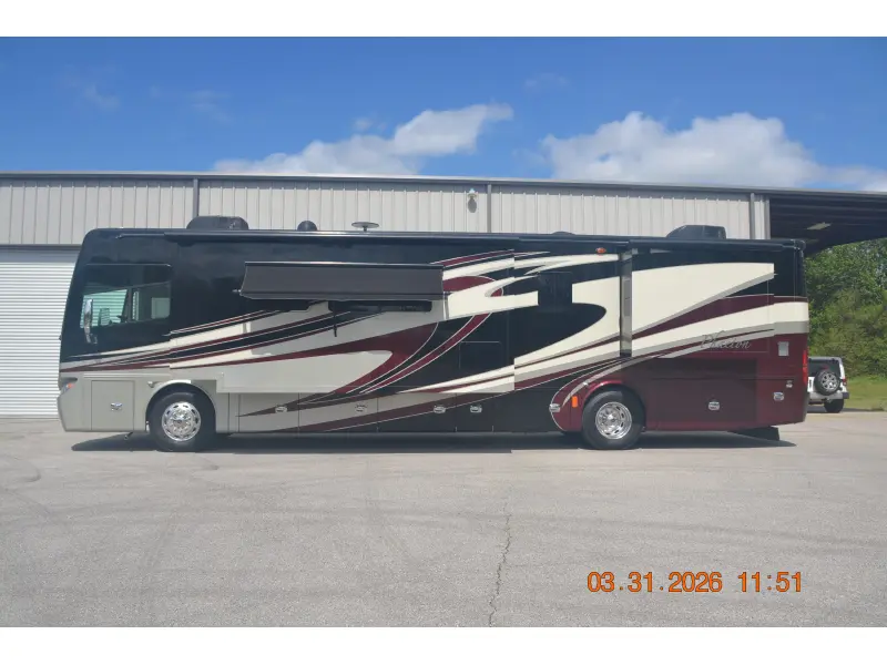 2014 Tiffin Motorhomes