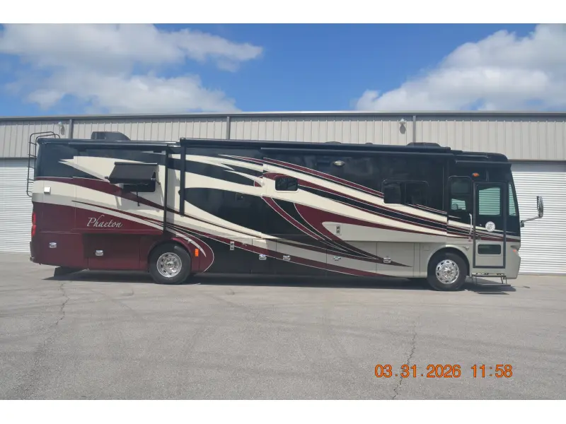 2014 Tiffin Motorhomes Phaeton 40 QTH