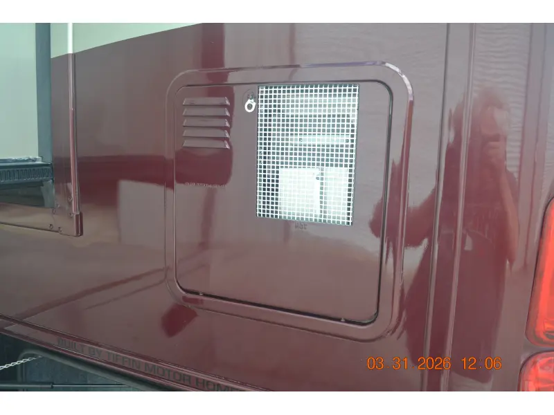 2014 Tiffin Motorhomes Phaeton 40 QTH