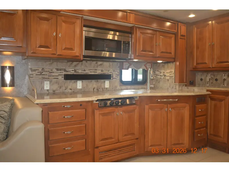 2014 Tiffin Motorhomes Phaeton 40 QTH
