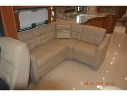 2014 Tiffin Motorhomes Phaeton 40 QTH