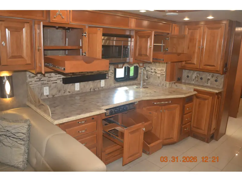 2014 Tiffin Motorhomes Phaeton 40 QTH