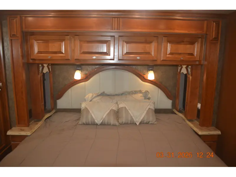 2014 Tiffin Motorhomes Phaeton 40 QTH