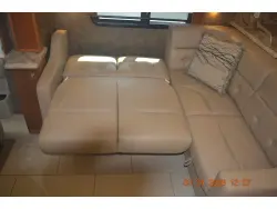 2014 Tiffin Motorhomes Phaeton 40 QTH