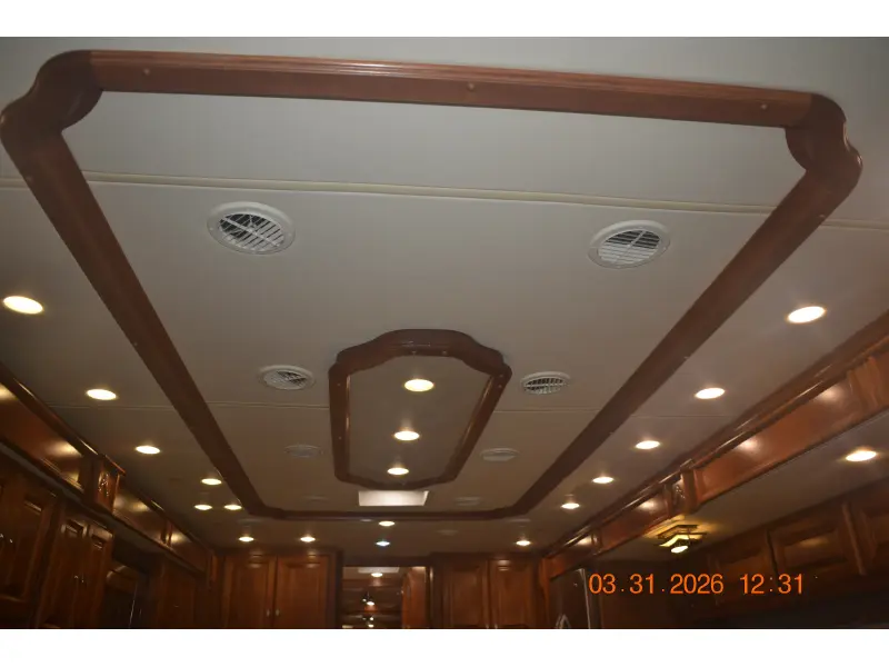 2014 Tiffin Motorhomes Phaeton 40 QTH