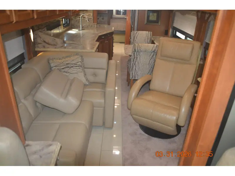 2014 Tiffin Motorhomes Phaeton 40 QTH
