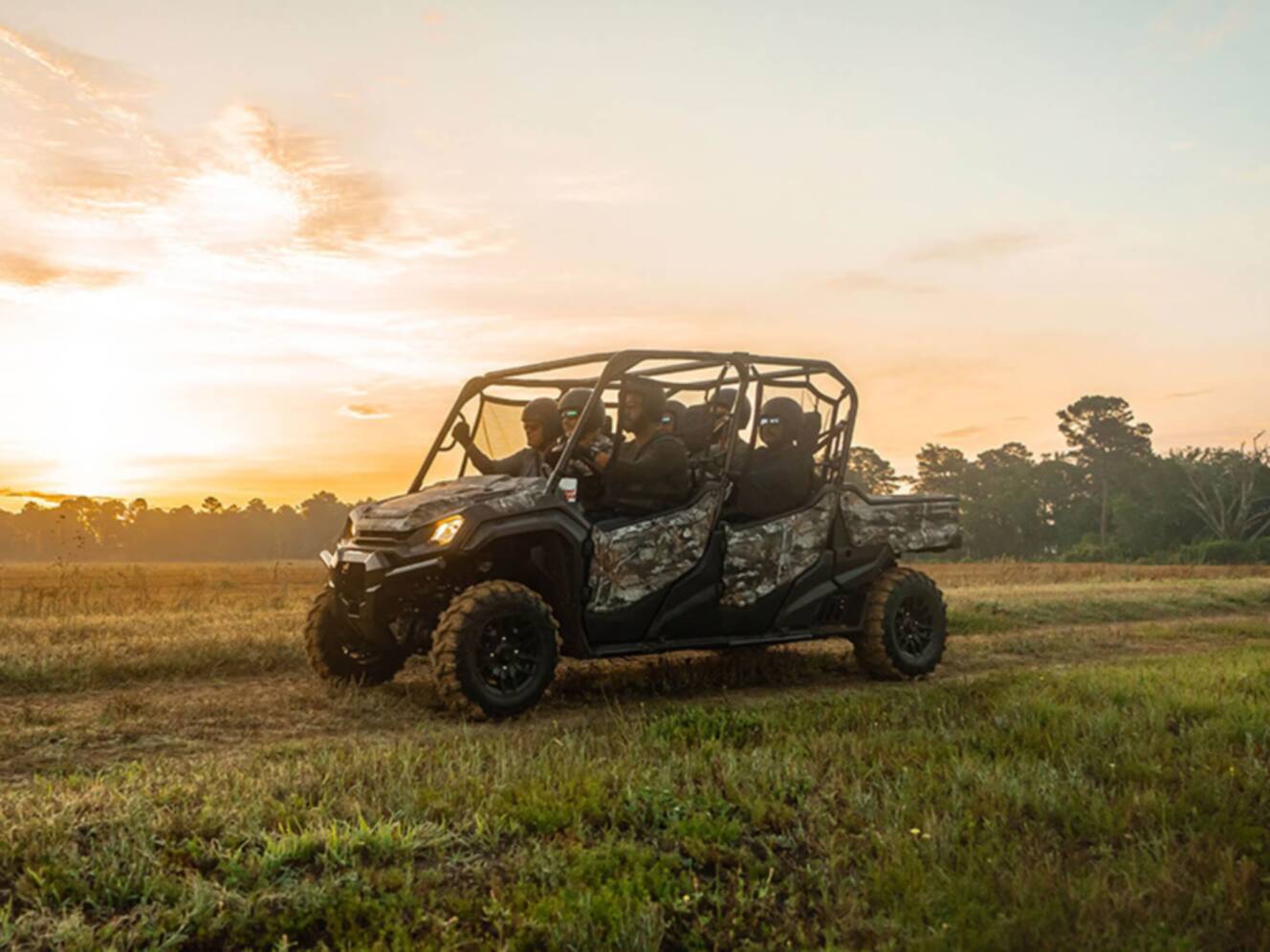 A photo of this 2025 Honda Pioneer 1000-6 Deluxe Crew