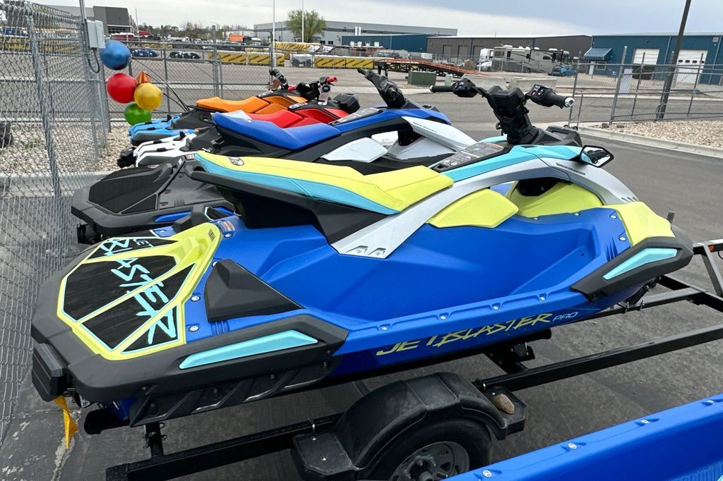2026 Yamaha JETBLASTER PRO 3-AZURE BLUE/LUNAR YELLOW PRO 3-UP in Boise, ID