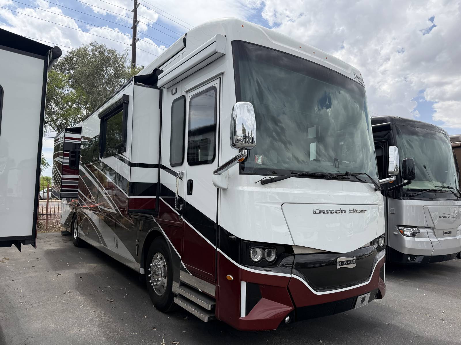 2023 Newmar Dutch Star 3736 RV