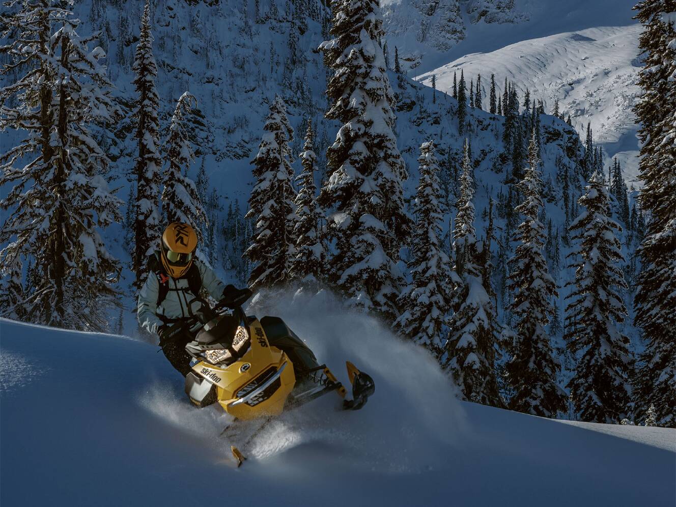 A photo of this 2025 Ski-Doo Summit NEO 600 EFI ES Hurricane 1.75 w/ FlexEdge HAC
