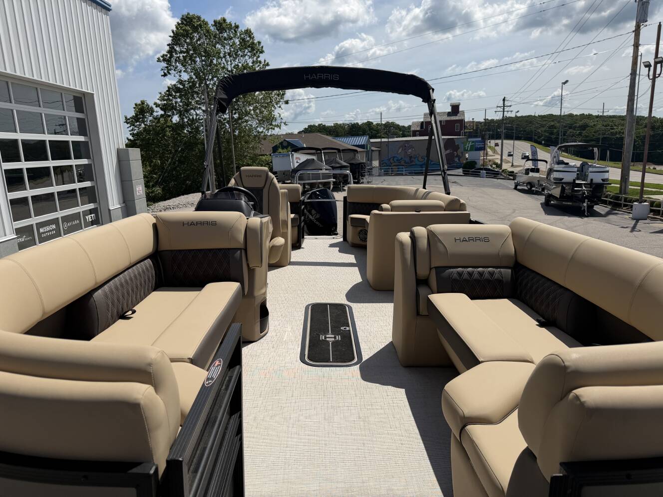 A photo of this 2025 Harris 230 Sunliner