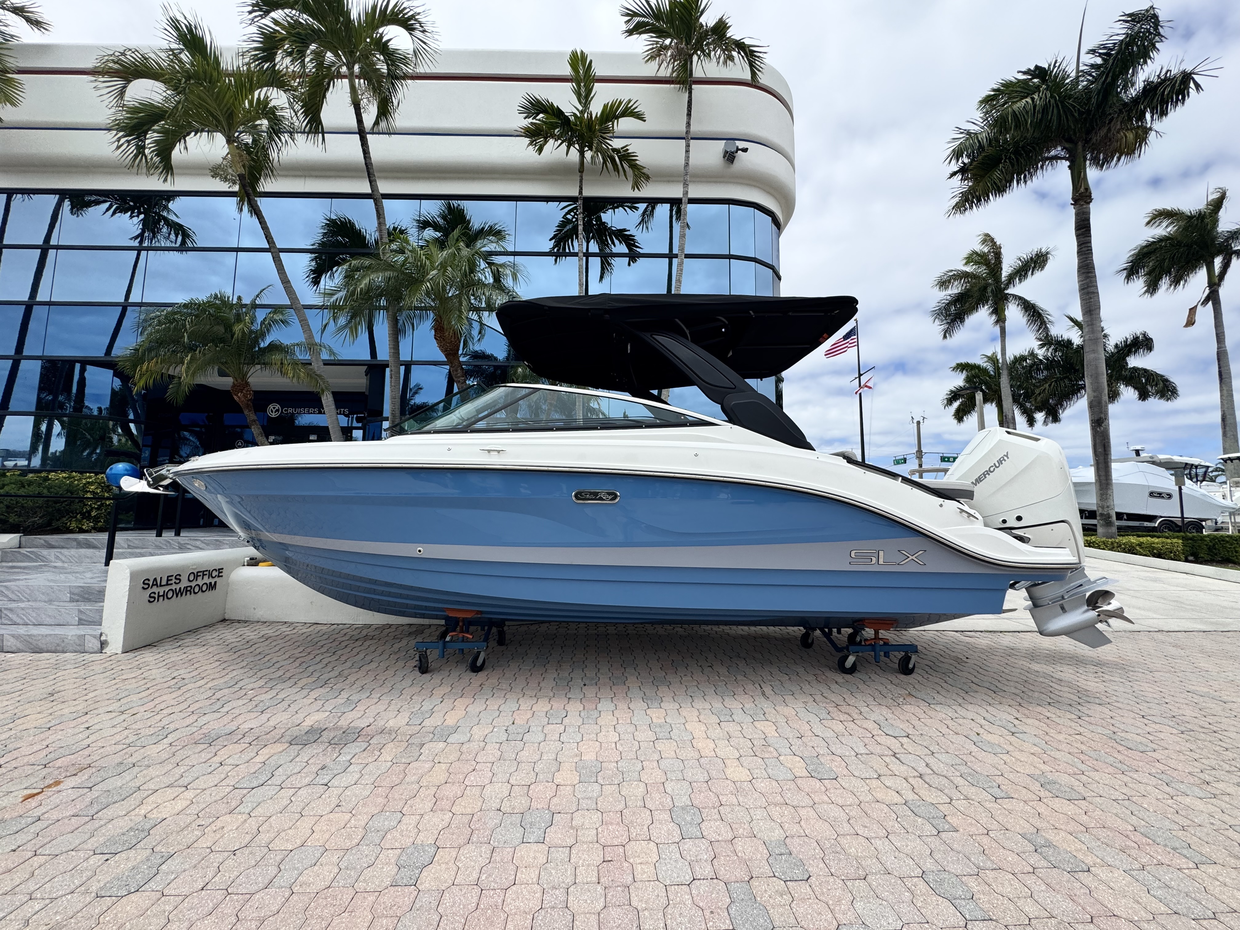 2026 Sea Ray SLX 260 Outboard W 230 in pompano beach FL