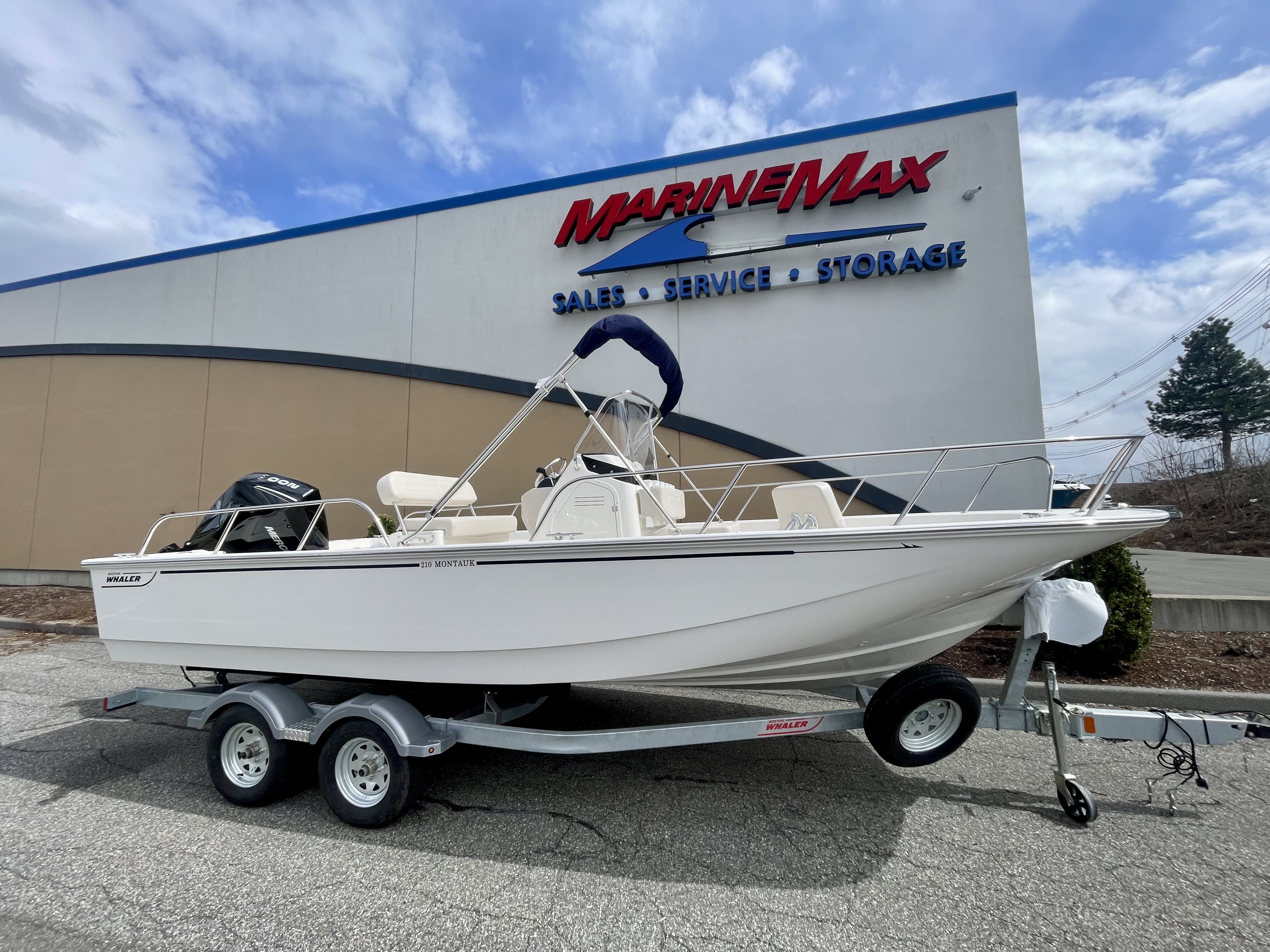 2026 Boston Whaler 210 Montauk in danvers MA