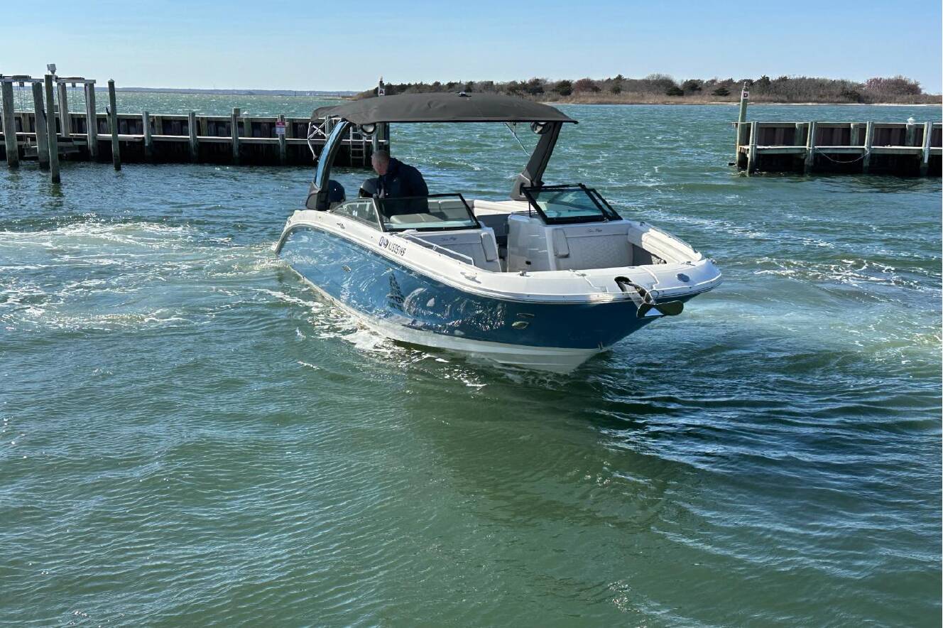 A photo of this 2023 Sea Ray SDX 290 Outboard