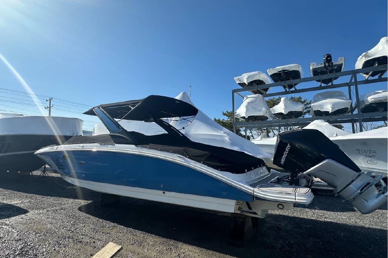 A photo of this 2023 Sea Ray SDX 290 Outboard