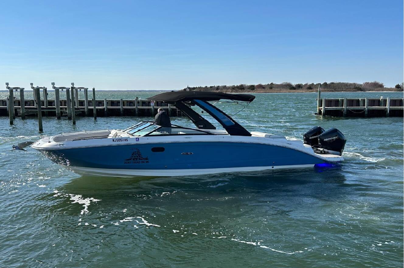 A photo of this 2023 Sea Ray SDX 290 Outboard