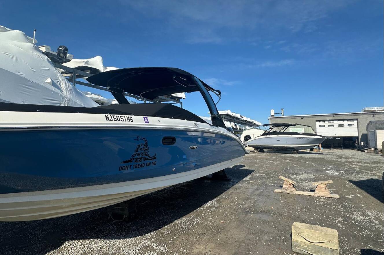 A photo of this 2023 Sea Ray SDX 290 Outboard