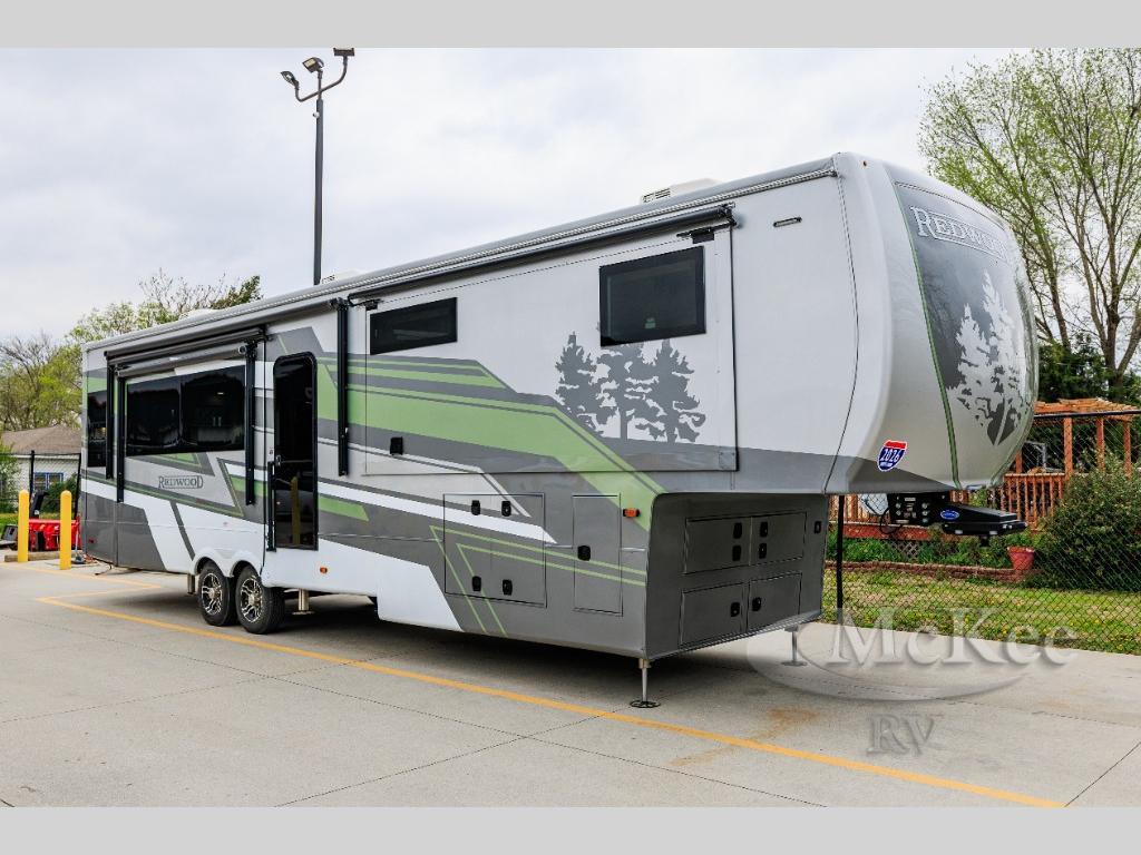 2026 Redwood Rv Redwood RW371RL in perry IA