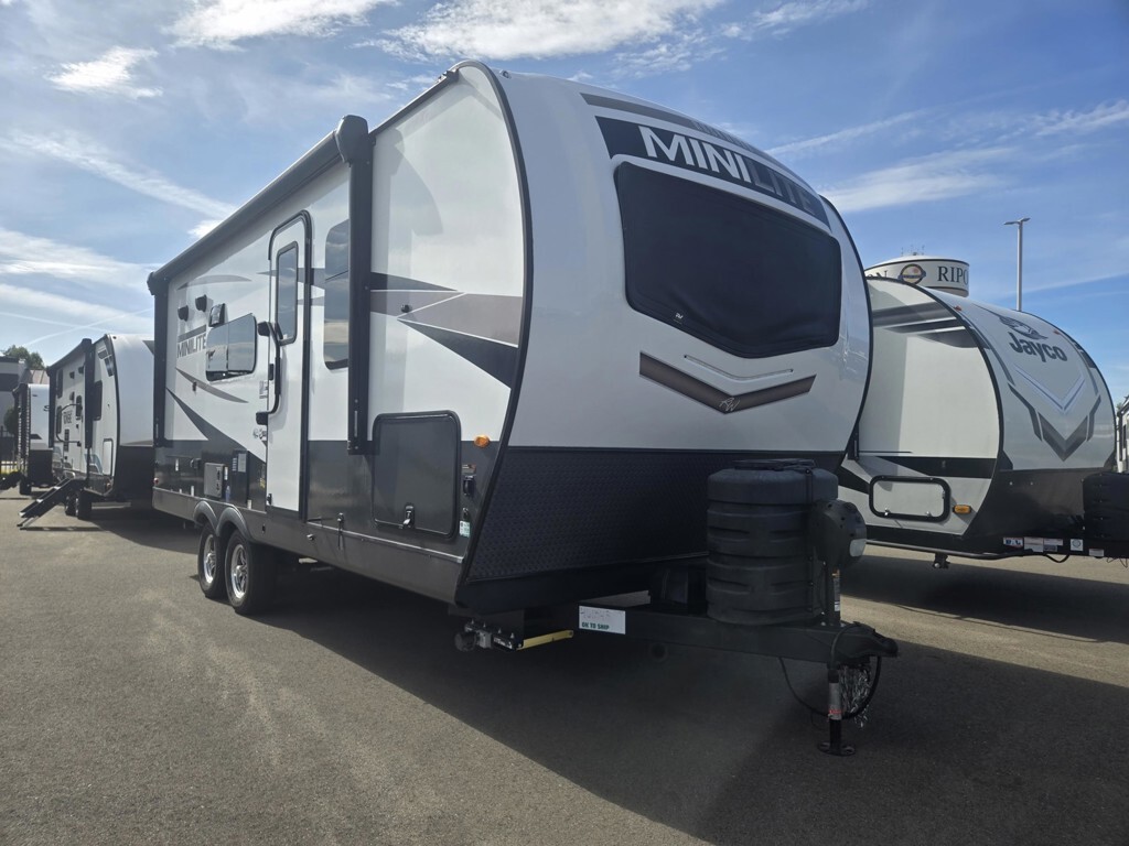 2025 Forest River Rv Rockwood Mini Lite 2214S 2104S in ripon CA